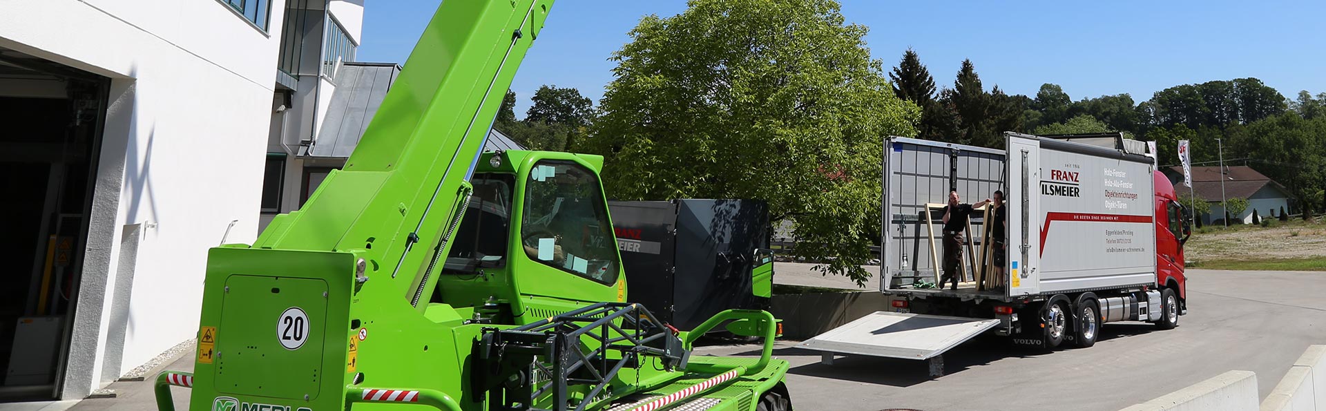 Schreinerei Vilsmeier bei der Arbeit